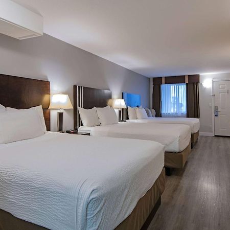 Travelodge By Wyndham Kamloops Mountview Екстер'єр фото