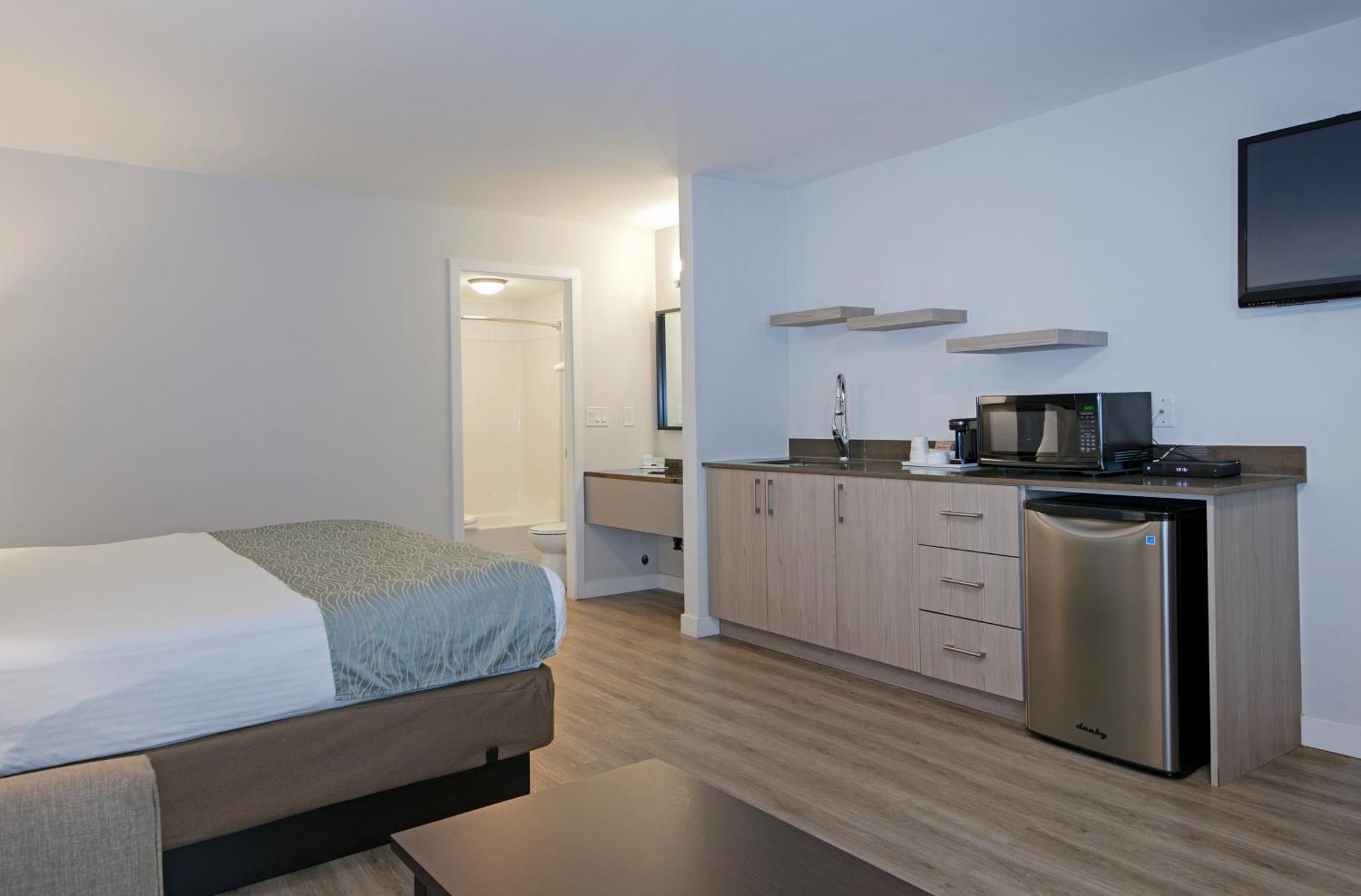 Travelodge By Wyndham Kamloops Mountview Екстер'єр фото